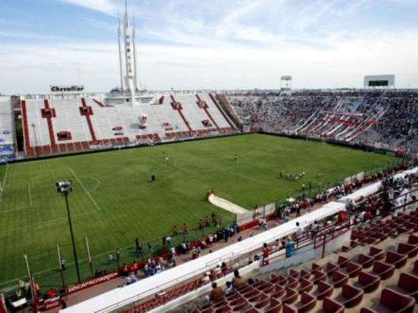 Estadio Tomas Adolfo Duco